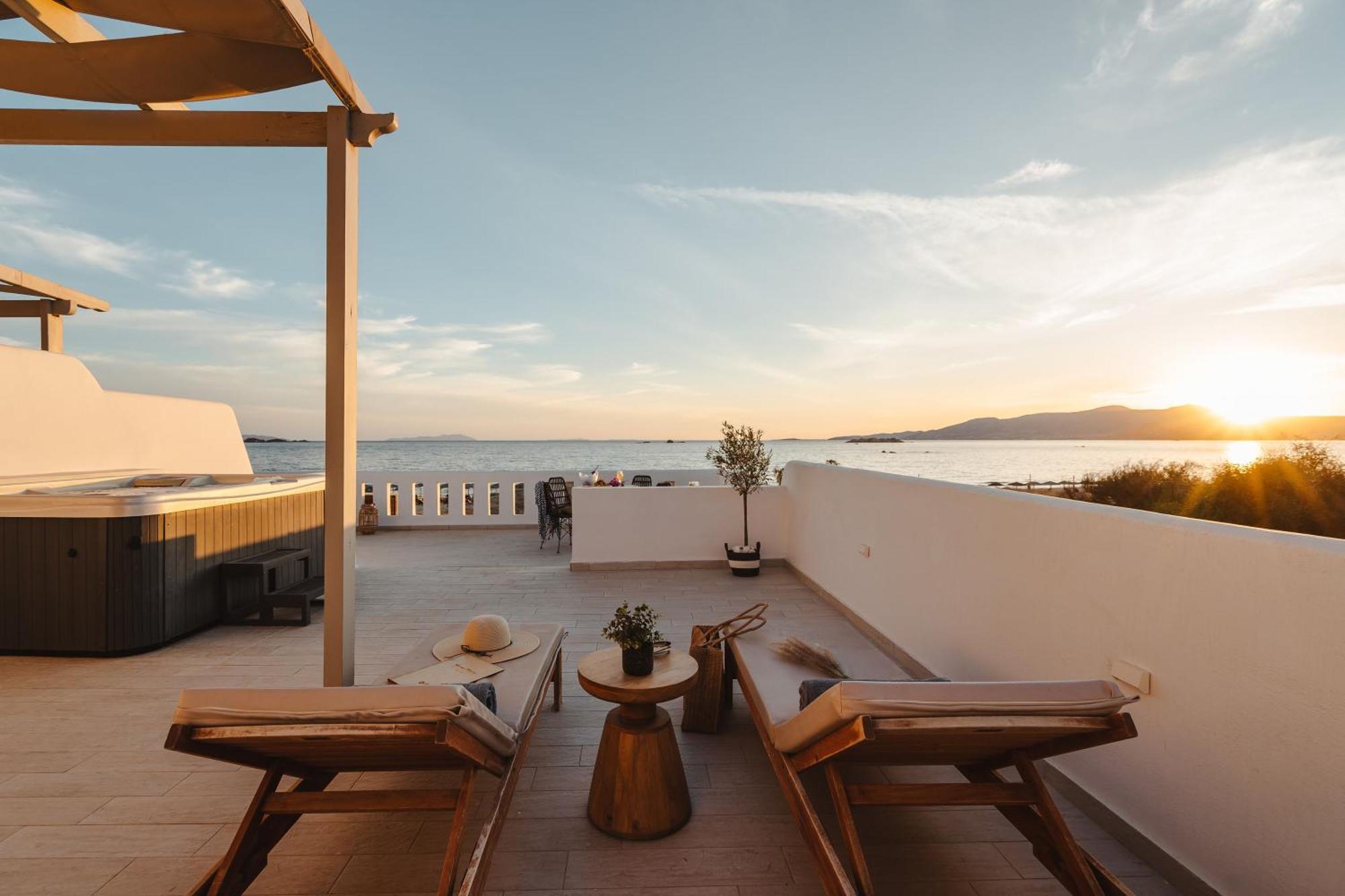 Almiriki Naxos Beachside Living Plaka  Ngoại thất bức ảnh