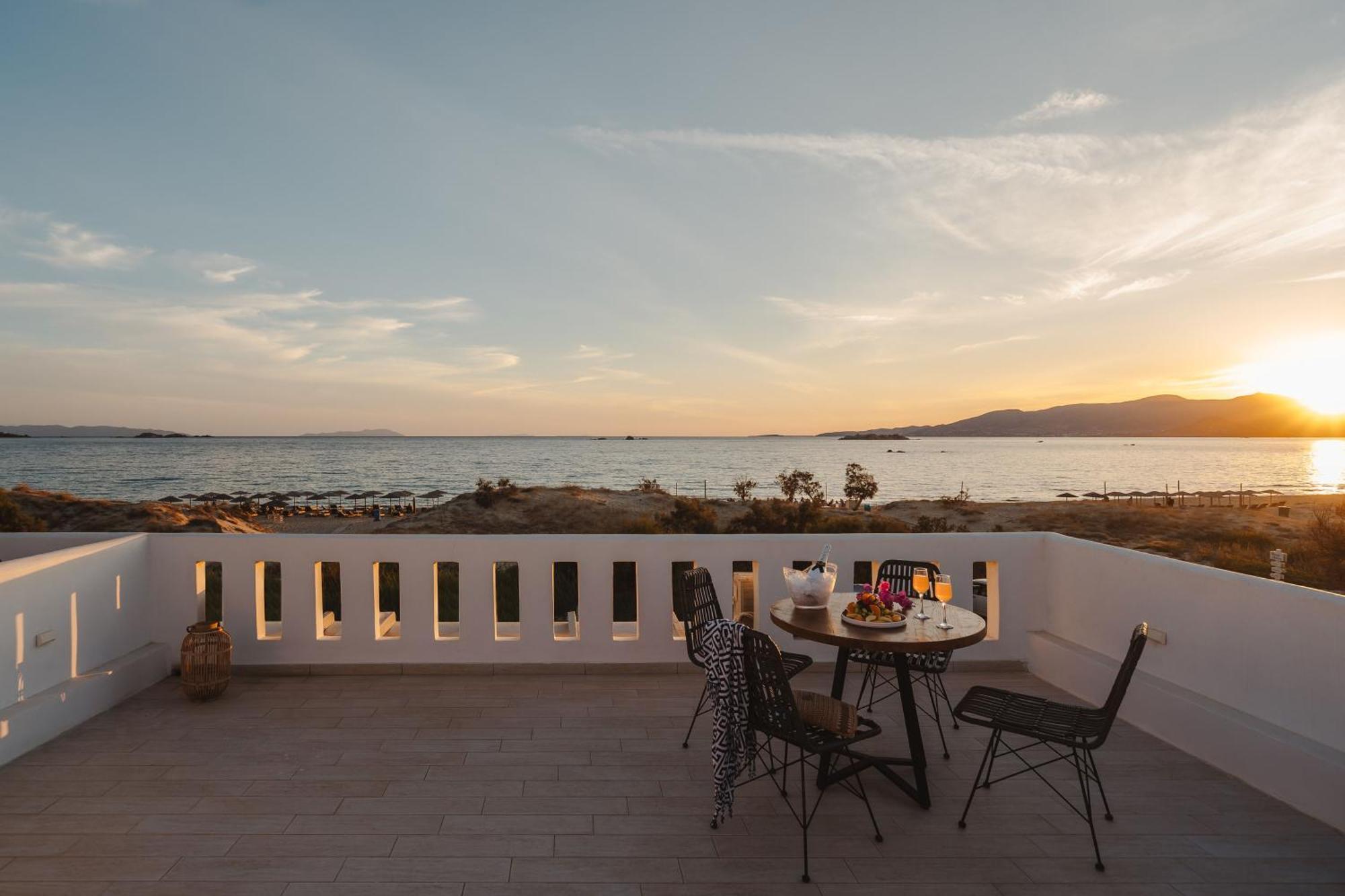 Almiriki Naxos Beachside Living Plaka  Ngoại thất bức ảnh